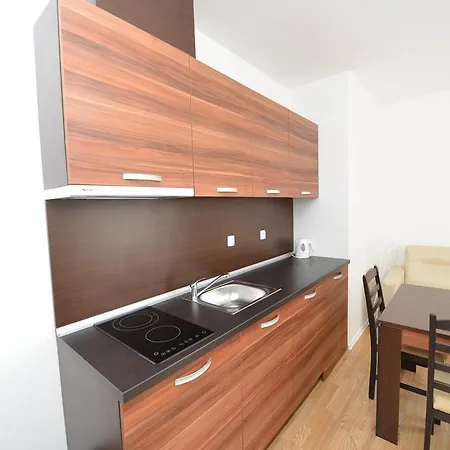 Romance Marine Aparthotel Апарт-отель 4*