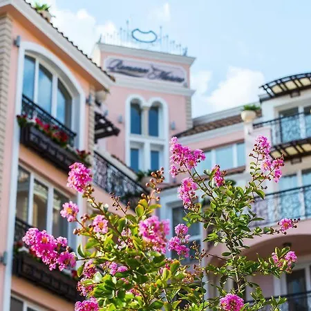 Romance Marine Aparthotel Апарт-отель