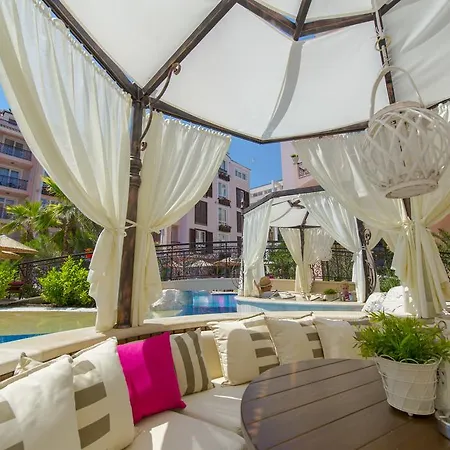 Romance Marine Aparthotel Апарт-отель Солнечный берег