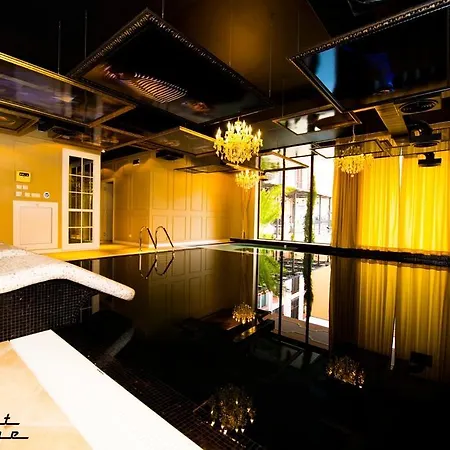 Romance Marine Aparthotel Апарт-отель Солнечный берег