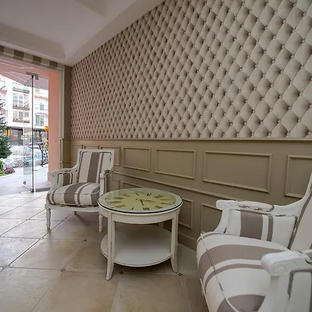 Romance Marine Aparthotel Lejlighedshotel