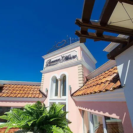Romance Marine Aparthotel Солнечный берег