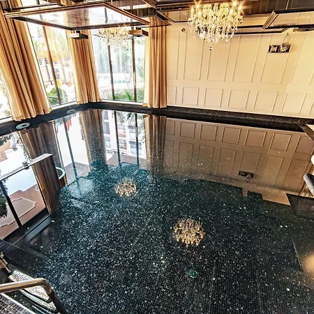 Romance Marine Aparthotel Lejlighedshotel 4*
