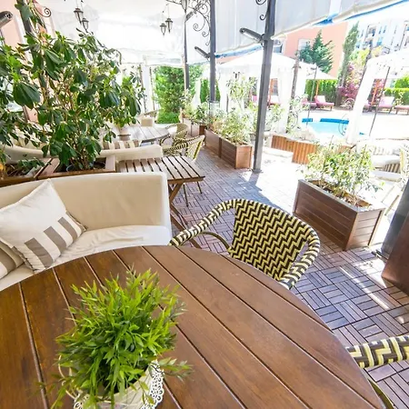 Lejlighedshotel Romance Marine Aparthotel