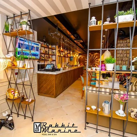 Romance Marine Aparthotel شقة فندقية