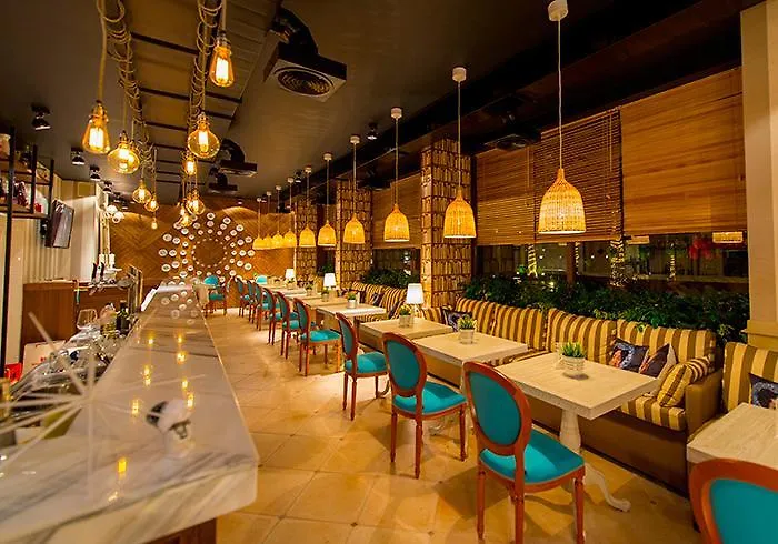 Romance Marine Aparthotel Lejlighedshotel 4*